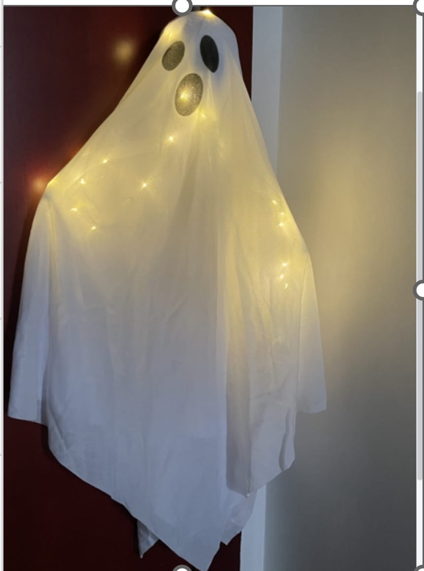 FANTASMA LUMINOSO HALLOWEEN 20 LUCES 70 CM X 1